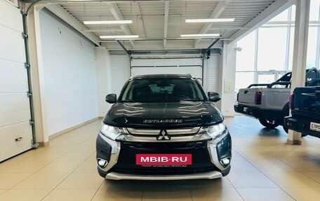 Mitsubishi Outlander III рестайлинг 3, 2017 год, 2 399 999 рублей, 9 фотография