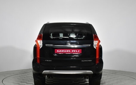 Mitsubishi Pajero Sport III рестайлинг, 2017 год, 2 270 000 рублей, 6 фотография