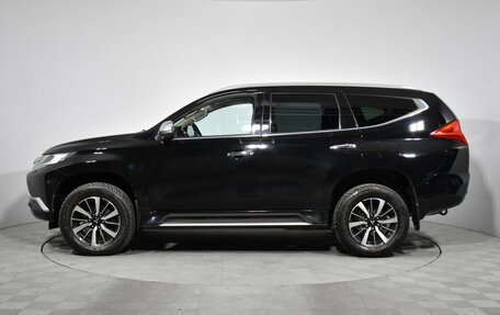 Mitsubishi Pajero Sport III рестайлинг, 2017 год, 2 270 000 рублей, 8 фотография