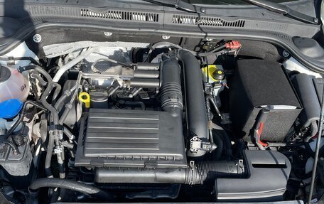 Volkswagen Jetta VI, 2017 год, 1 370 000 рублей, 13 фотография