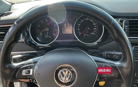 Volkswagen Jetta VI, 2017 год, 1 370 000 рублей, 10 фотография