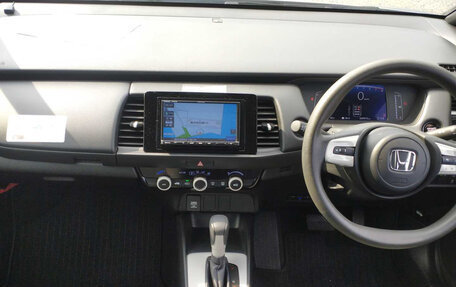 Honda Fit, 2022 год, 1 150 000 рублей, 7 фотография
