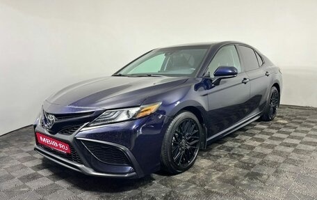 Toyota Camry, 2021 год, 2 680 000 рублей, 1 фотография