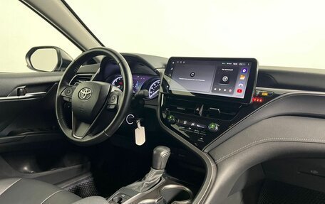 Toyota Camry, 2021 год, 2 680 000 рублей, 13 фотография