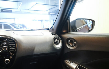 Nissan Juke II, 2014 год, 990 000 рублей, 20 фотография