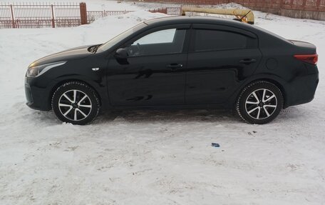 KIA Rio IV, 2018 год, 1 455 000 рублей, 2 фотография