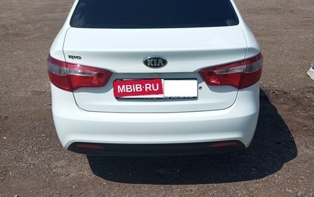 KIA Rio III рестайлинг, 2015 год, 800 000 рублей, 5 фотография