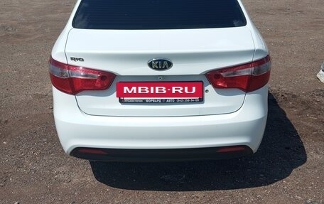 KIA Rio III рестайлинг, 2015 год, 800 000 рублей, 3 фотография