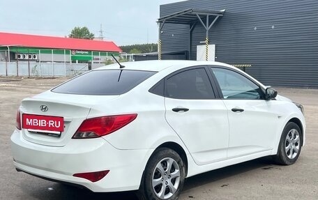 Hyundai Solaris II рестайлинг, 2015 год, 800 000 рублей, 6 фотография