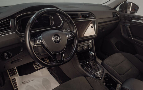 Volkswagen Tiguan II, 2020 год, 3 199 000 рублей, 8 фотография