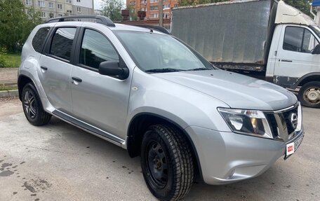 Nissan Terrano III, 2015 год, 900 000 рублей, 3 фотография
