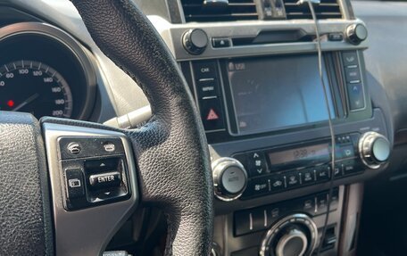 Toyota Land Cruiser Prado 150 рестайлинг 2, 2013 год, 3 600 000 рублей, 7 фотография