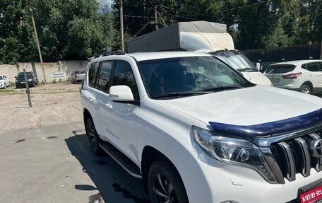 Toyota Land Cruiser Prado 150 рестайлинг 2, 2013 год, 3 600 000 рублей, 3 фотография