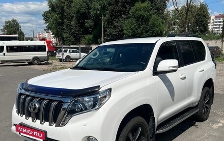 Toyota Land Cruiser Prado 150 рестайлинг 2, 2013 год, 3 600 000 рублей, 2 фотография