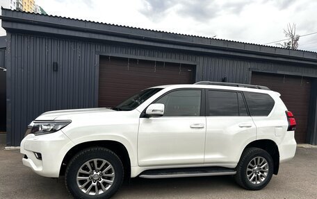 Toyota Land Cruiser Prado 150 рестайлинг 2, 2018 год, 3 750 000 рублей, 2 фотография