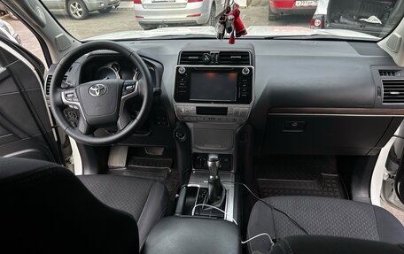 Toyota Land Cruiser Prado 150 рестайлинг 2, 2018 год, 3 750 000 рублей, 5 фотография