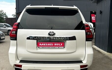 Toyota Land Cruiser Prado 150 рестайлинг 2, 2018 год, 3 750 000 рублей, 4 фотография