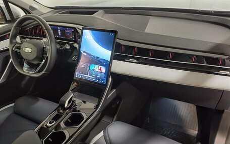 Geely Atlas, 2024 год, 2 690 000 рублей, 18 фотография
