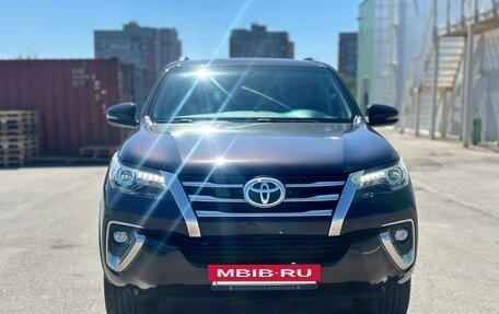 Toyota Fortuner II, 2017 год, 2 850 000 рублей, 16 фотография