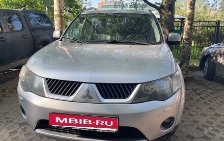 Mitsubishi Outlander III рестайлинг 3, 2008 год, 985 000 рублей, 6 фотография