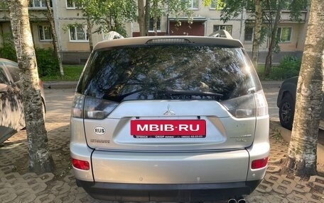 Mitsubishi Outlander III рестайлинг 3, 2008 год, 985 000 рублей, 5 фотография