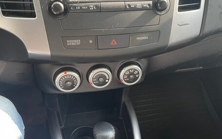 Mitsubishi Outlander III рестайлинг 3, 2008 год, 985 000 рублей, 20 фотография