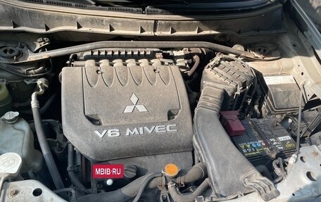 Mitsubishi Outlander III рестайлинг 3, 2008 год, 985 000 рублей, 23 фотография