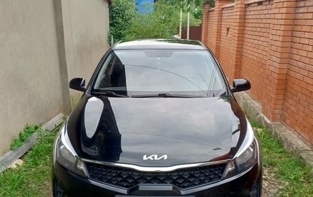 KIA Rio IV, 2021 год, 1 700 000 рублей, 2 фотография