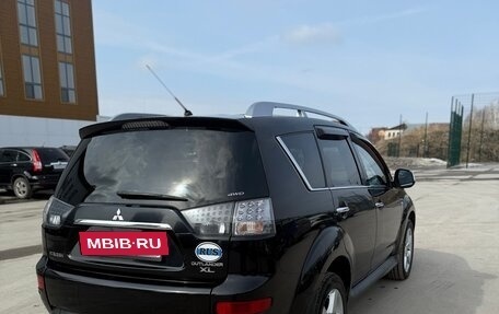 Mitsubishi Outlander III рестайлинг 3, 2008 год, 1 350 000 рублей, 8 фотография