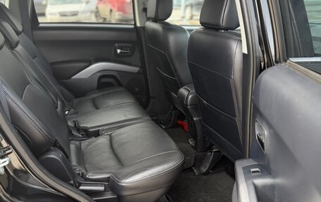 Mitsubishi Outlander III рестайлинг 3, 2008 год, 1 350 000 рублей, 13 фотография