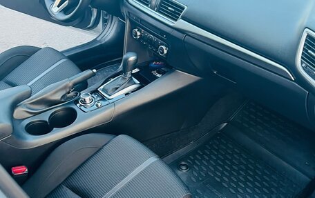 Mazda 3, 2018 год, 2 030 000 рублей, 10 фотография