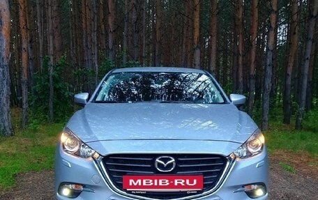 Mazda 3, 2018 год, 2 030 000 рублей, 2 фотография