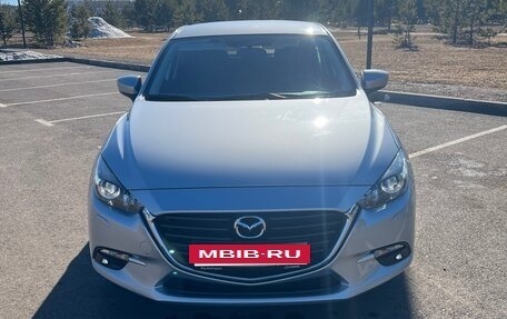 Mazda 3, 2018 год, 2 030 000 рублей, 11 фотография