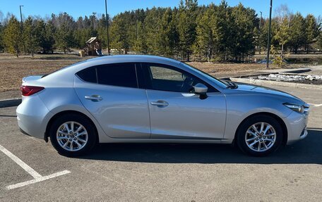 Mazda 3, 2018 год, 2 030 000 рублей, 16 фотография