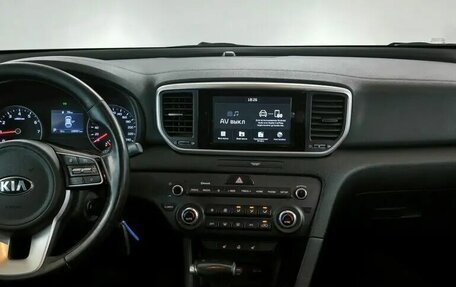 KIA Sportage IV рестайлинг, 2021 год, 2 350 000 рублей, 5 фотография