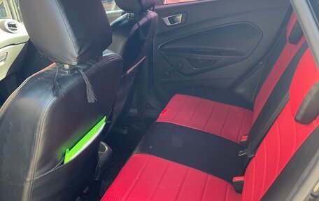 Ford Fiesta, 2016 год, 950 000 рублей, 7 фотография