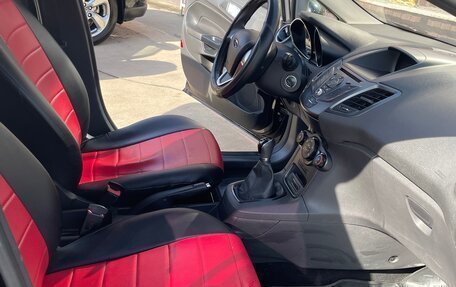 Ford Fiesta, 2016 год, 950 000 рублей, 9 фотография