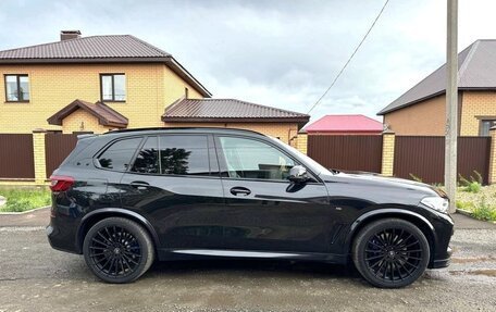 BMW X5, 2019 год, 5 880 000 рублей, 4 фотография
