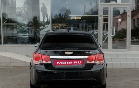 Chevrolet Cruze II, 2010 год, 650 000 рублей, 6 фотография