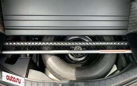 Toyota RAV4, 2018 год, 2 400 000 рублей, 16 фотография
