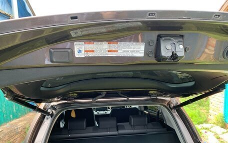 Toyota RAV4, 2018 год, 2 400 000 рублей, 17 фотография