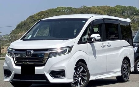 Honda Stepwgn IV, 2021 год, 2 180 000 рублей, 1 фотография