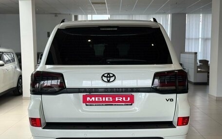 Toyota Land Cruiser 200, 2016 год, 5 968 000 рублей, 11 фотография