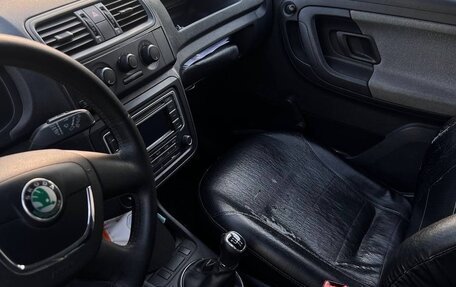 Skoda Fabia II, 2009 год, 360 000 рублей, 7 фотография