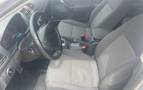 Volkswagen Jetta VI, 2006 год, 599 000 рублей, 6 фотография