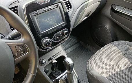 Renault Kaptur I рестайлинг, 2017 год, 1 590 000 рублей, 2 фотография