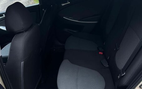Hyundai Solaris II рестайлинг, 2014 год, 800 000 рублей, 3 фотография