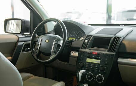 Land Rover Freelander II рестайлинг 2, 2010 год, 965 000 рублей, 18 фотография
