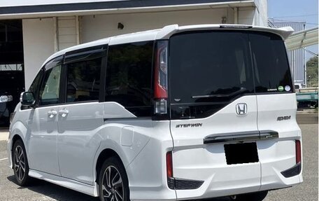 Honda Stepwgn IV, 2021 год, 2 180 000 рублей, 10 фотография