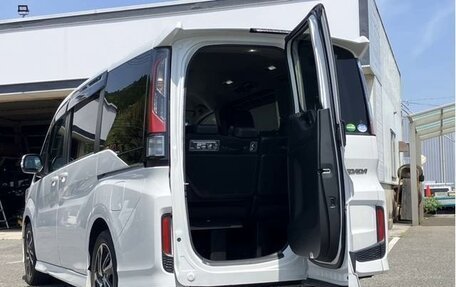 Honda Stepwgn IV, 2021 год, 2 180 000 рублей, 11 фотография